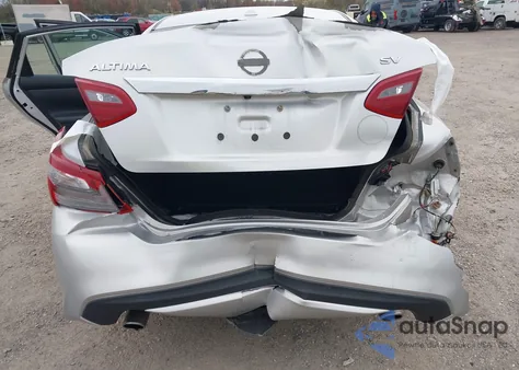 2018 Nissan Altima 2.5 Sv z USA, uszkodzony, nr VIN 1N4AL3AP5JC206896